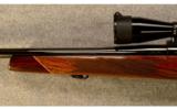 Weatherby Mark V Deluxe
.340 Wby. Mag. - 6 of 9