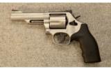 Smith & Wesson Model 69
.44 Mag. - 2 of 3