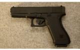 Glock Model 22 .40 S&W - 2 of 2