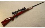Weatherby Mark V Deluxe
.30-06 Sprfld. - 1 of 9