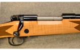 Winchester ~ Model 70 Super Grade
~ .300 Win. Mag. ~ Maple Stock - 2 of 9