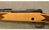 Winchester ~ Model 70 Super Grade
~ .300 Win. Mag. ~ Maple Stock - 5 of 9
