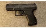 Walther ~ Model PPQ ~ .40 S&W - 2 of 3