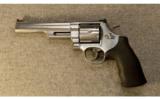 Smith & Wesson ~ Model 629-6 ~ .44 Rem. Mag. - 2 of 3
