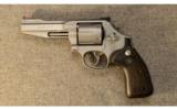 Smith & Wesson Pro Series ~ Model 686-6 SSR ~ .357 Mag. - 2 of 3