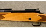 Winchester ~ Model 70 Super Grade ~ .243 Win. ~ Maple Stock - 4 of 9