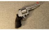 Smith & Wesson Performance Center ~ Model 686-6 ~ .357 Mag. - 1 of 3