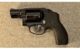 Smith & Wesson ~ Bodyguard 38 ~ .38 Spl. - 2 of 2