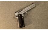 Smith & Wesson Pro Series ~ SW1911 ~ 9mm - 1 of 2