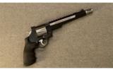 Smith & Wesson Performance Center ~ Model 629 Hunter ~ .44 Mag - 1 of 2