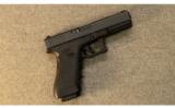 Glock ~ Model 22C ~ .40 S&W - 1 of 2