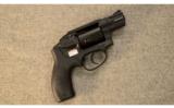 Smith & Wesson ~ M&P Bodyguard 38 ~ .38 Spl. - 1 of 2