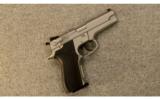 Smith & Wesson ~ Model 5906 ~ 9mm - 1 of 3