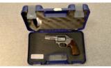 Smith & Wesson Pro Series ~ Model 60-15 ~ .357 Mag - 3 of 3