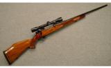 Weatherby ~ Mark V Deluxe ~ .270 Wby. Mag. - 1 of 9