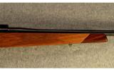 Weatherby ~ Mark V Sporter Left Hand ~ .300 Wby. Mag. - 7 of 9