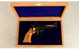Smith & Wesson ~ Model 19-4 Detroit Police Renaissance Commemorative ~ .357 Mag. - 4 of 5