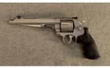 Smith & Wesson Performance Center ~ Model 629-6 Compensated ~ .44 Mag. - 2 of 2