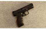 Heckler & Koch ~ Model VP 9 ~ 9mm - 1 of 3