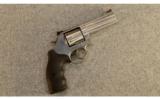 Smith & Wesson ~ Model
686-6 ~ .357 Mag. - 1 of 3