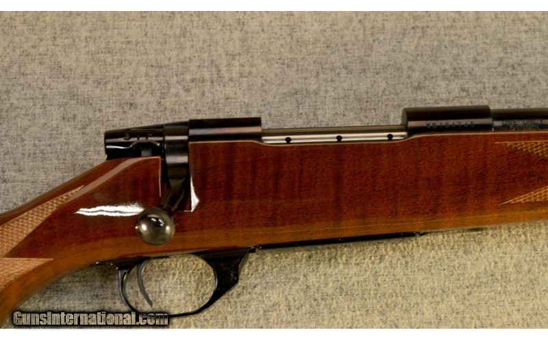 Weatherby ~ Vanguard Deluxe Sporter ~ .243 Win.