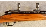 Weatherby ~ Mark V Deluxe ~ .240 Wby. Mag. ~ Left Hand - 8 of 10