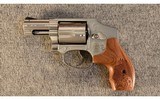 Smith & Wesson ~ Engraved Model 640-1 ~ .357 Mag. - 2 of 4