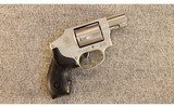 Smith & Wesson ~ Model 642-1 Airweight ~ .38 Spl. - 1 of 2