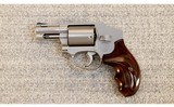 Smith & Wesson Performance Center ~ Model 640-1 ~ .357 Mag. - 2 of 3