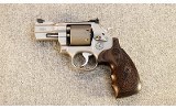 Smith & Wesson ~ Performance Center ~ Model 986 ~ 9mm - 2 of 3