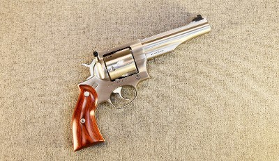 Ruger ~ Redhawk ~ .44 Mag.