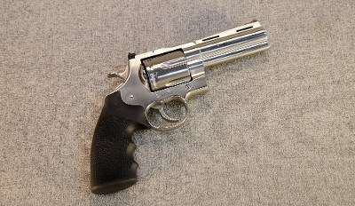 Colt ~ Anaconda ~ .44 Mag.