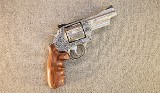 Smith & Wesson ~ Model 629-2 ~ .44 Magnum ~ Engraved - 1 of 2