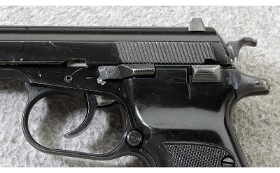 CZ ~ CZ82 ~ 9x18mm Makarov - Image 3 of 7