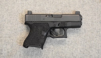 Glock~26~9MM Luger - Image 1 of 2