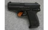 Heckler & Koch USP,
.40 S&W, Compact Pistol - 2 of 2