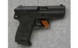 Heckler & Koch USP,
.40 S&W, Compact Pistol - 1 of 2