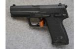 Heckler & Koch USP, 9mm x19,
Pistol - 2 of 2