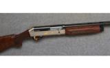 Benelli Super Black Eagle, 12 Ga., Deluxe Walnut - 1 of 7