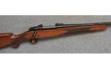 Winchester 70 Classic Sporter, .300 R.U.M., - 1 of 7