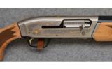 Browning Maxus, 12 Ga., Maple Stock Sporting Clays Gun - 2 of 7