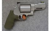 Smith & Wesson Performance Center,
.460
Mag. Stainless Revolver - 1 of 2