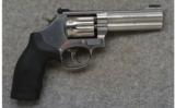 Smith & Wesson617-6,.22 LR., Stainless - 1 of 2