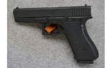 Glock Model 22, .40 S&W,Pistol - 2 of 2