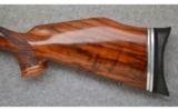 Weatherby Mark V Deluxe, .240 Wby. Mag., Left Hand - 7 of 7