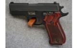 Sig Sauer P220 Elite, .45 ACP., - 1 of 2