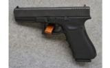 Glock 17,9x19mm,Carry Pistol - 2 of 2