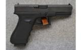 Glock 17,9x19mm,Carry Pistol - 1 of 2