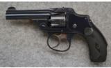 Smith & Wesson Safety Hammerless, Third Model, .32 S&W., - 2 of 2
