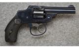 Smith & Wesson Safety Hammerless, Third Model, .32 S&W., - 1 of 2